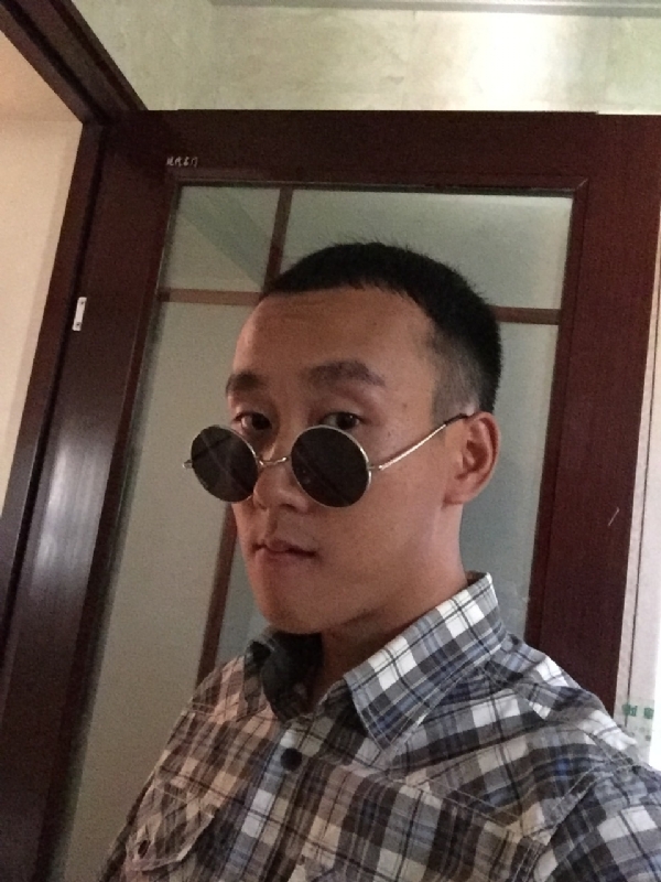 悲喜的第一张照片--德阳交友中心